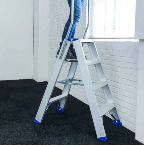 Professionele Dubbele Trap 2x4 Treden - Stabiliteit & Veiligheid
